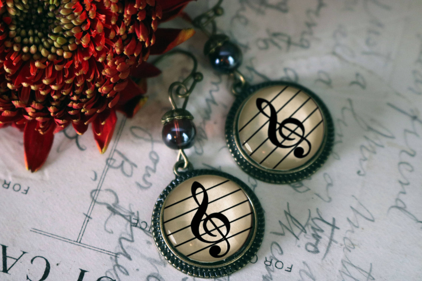Treble Clef | Glass Cabochon Earrings